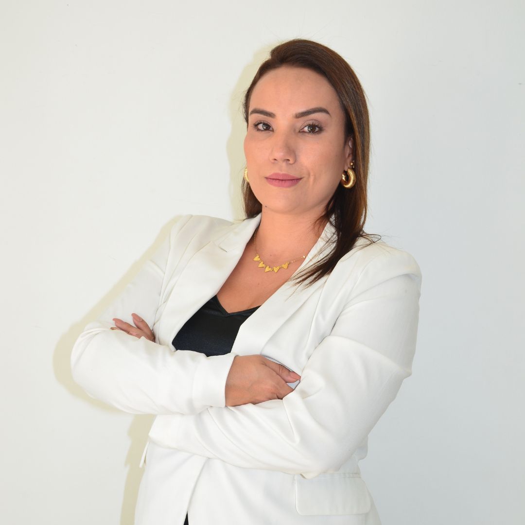 ANA MARÍA CALDERÓN PÉREZ